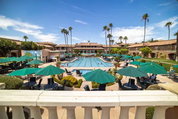 Harris Ranch Hotel