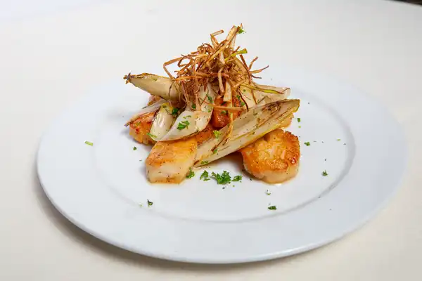 Prime Steakhouse outdoor patio seating